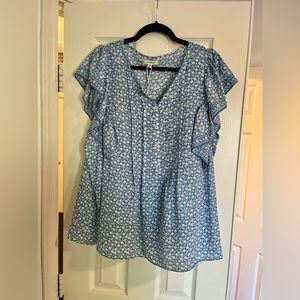 Max Studio Blue Floral Short Sleeve Blouse